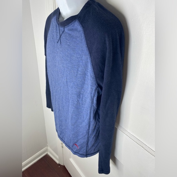 TOMMY BAHAMA Men's Blue Raglan Sleeve Baseball Shirt - Picture 2 of 3